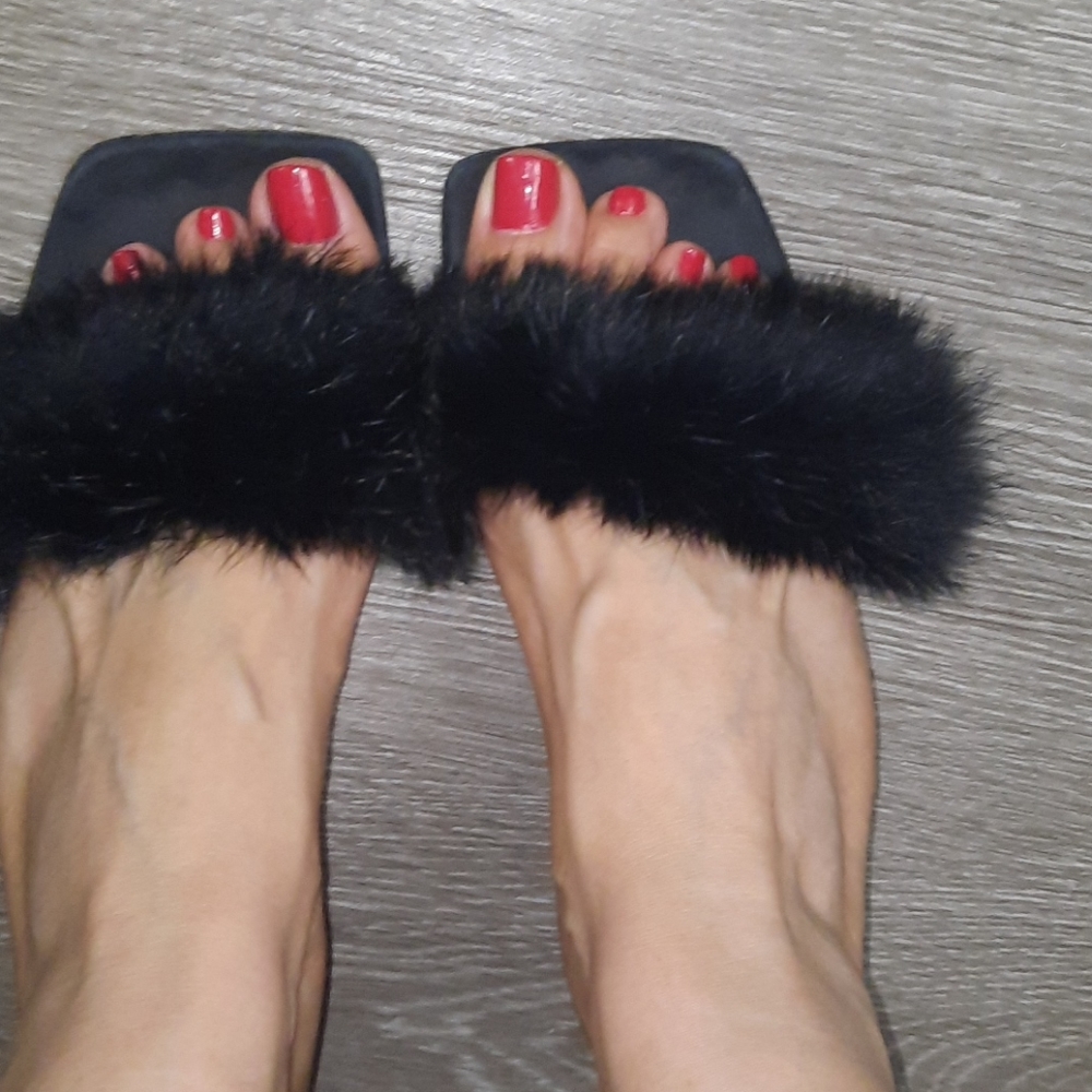 Moshino vintage kitten heels